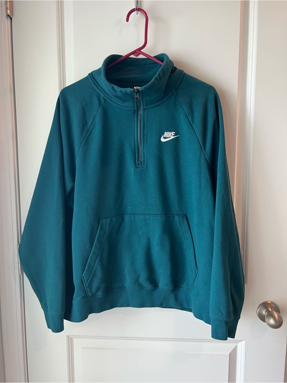 Nike Women's Teal Half-Zip Club Fleece Pullover. Size 1X